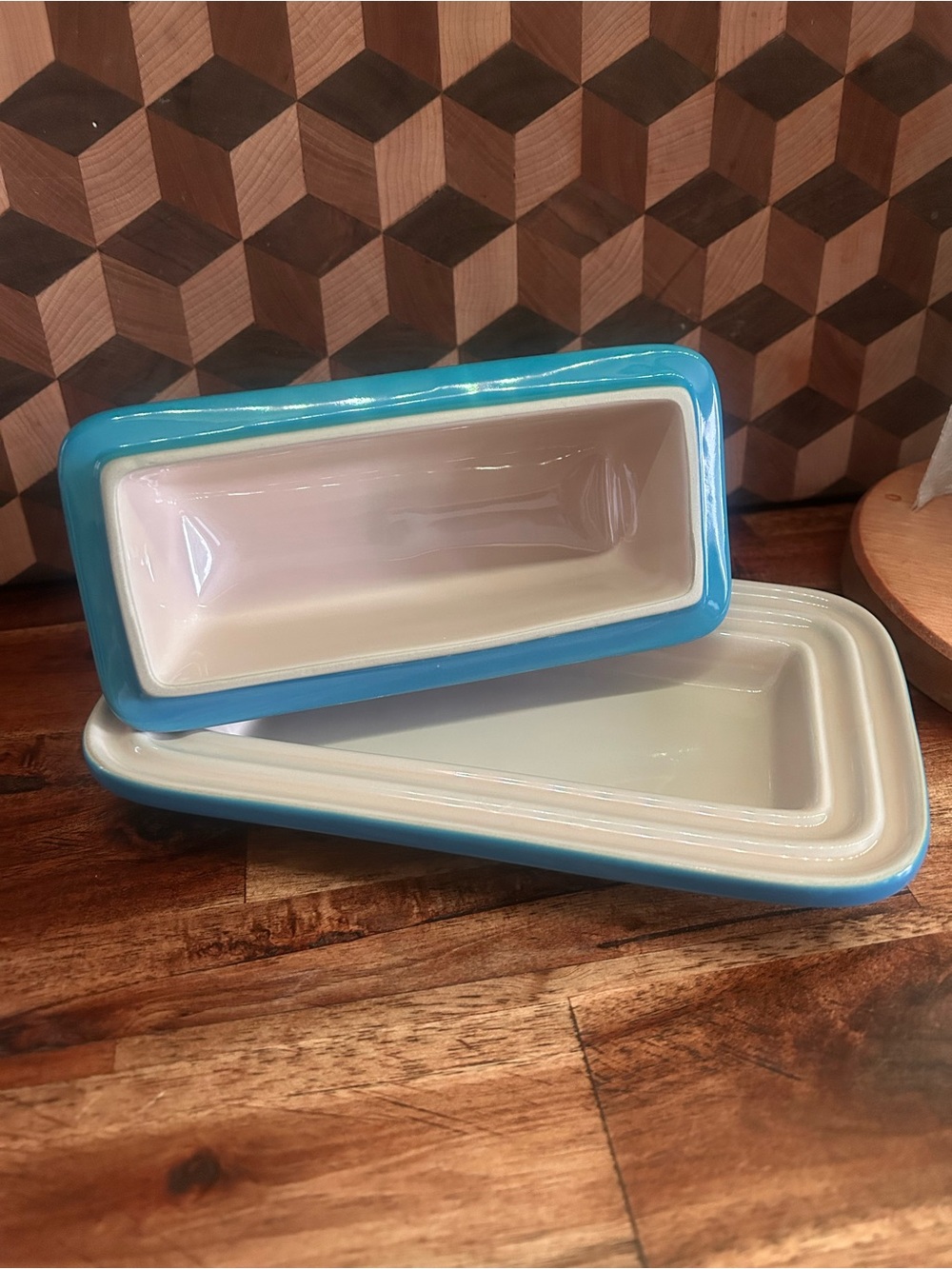 Le Creuset Stoneware Heritage Covered Butter Dish Marseille Blue - Picture 3 of 6